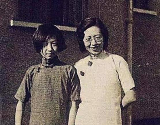 张爱玲去世前：留4奇怪遗嘱不让人看遗体这是为什么？J9九游会 九游会J9(图3)
