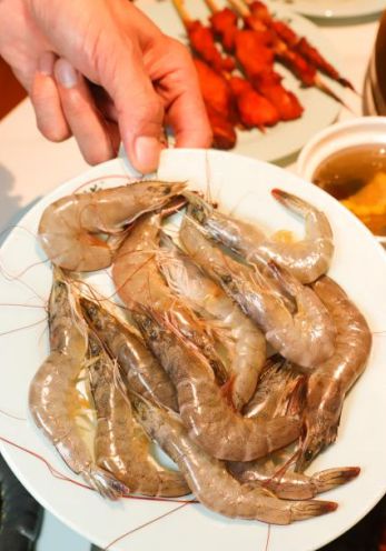 中秋海鲜自助安排J9九游会 九游会J9！全场海鲜、烤肉、甜品任吃！轻松吃回本→(图5)