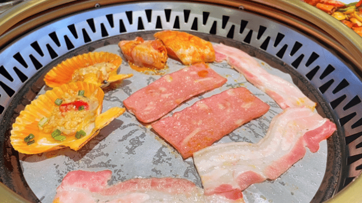 中秋海鲜自助安排J9九游会 九游会J9！全场海鲜、烤肉、甜品任吃！轻松吃回本→(图7)