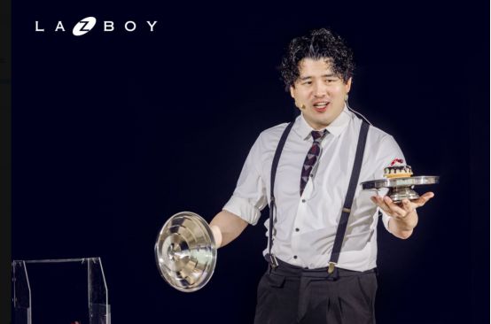 J9九游会 九游会J9甜蜜生活be like：在LAZBOY的世界寻找甜品师探索甜蜜生活答案(图5)