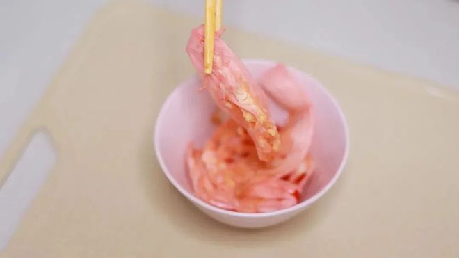 九游会J9 J9九游会这几种食物吃多了或会让你的血管越来越堵再馋也忍住！(图2)