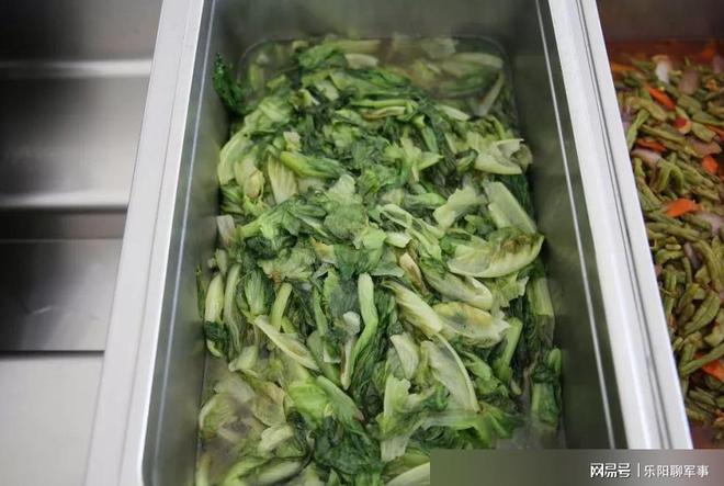 山东舰编制几千人一天得消耗多少食物呢？难怪小国养不起航母九游会J9 J9九游会(图3)