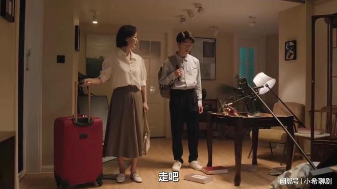 奶奶陈九游会J9 J9九游会淑珍的墓碑上为什么只写继孙女承欢和亲孙子姚志明的名字？(图7)